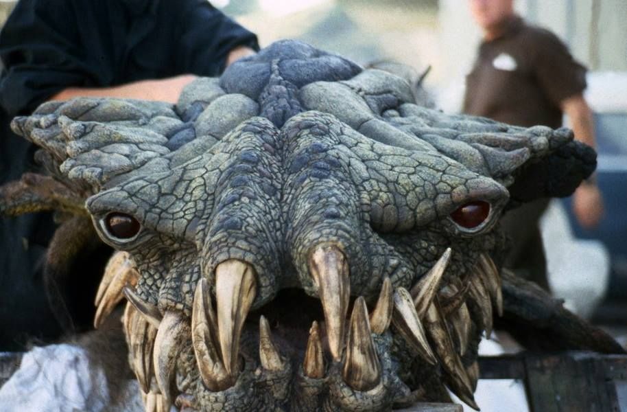 Monster Film Sci-Fi Tahun 80-an Paling Menakutkan